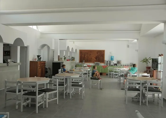 Akrotiri Dreams Акротири