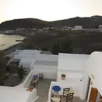 Akrotiri Dreams