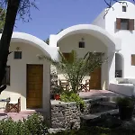 Akrotiri Dreams *