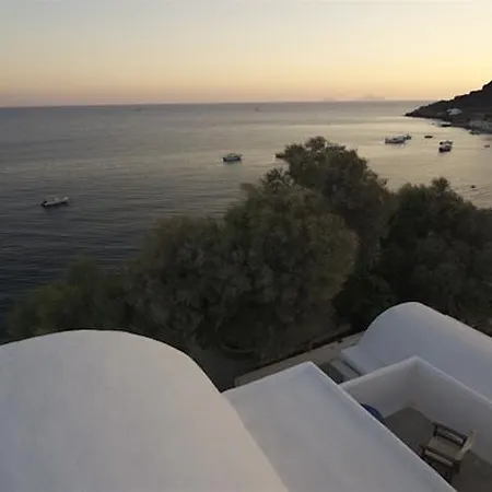 Akrotiri Dreams