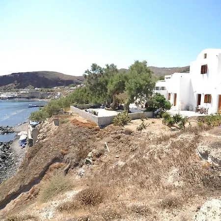 Akrotiri Dreams *