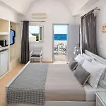 Апартаменты Akrotiri Dreams *