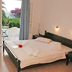 Akrotiri Dreams Апартаменты