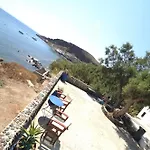 Akrotiri Dreams *